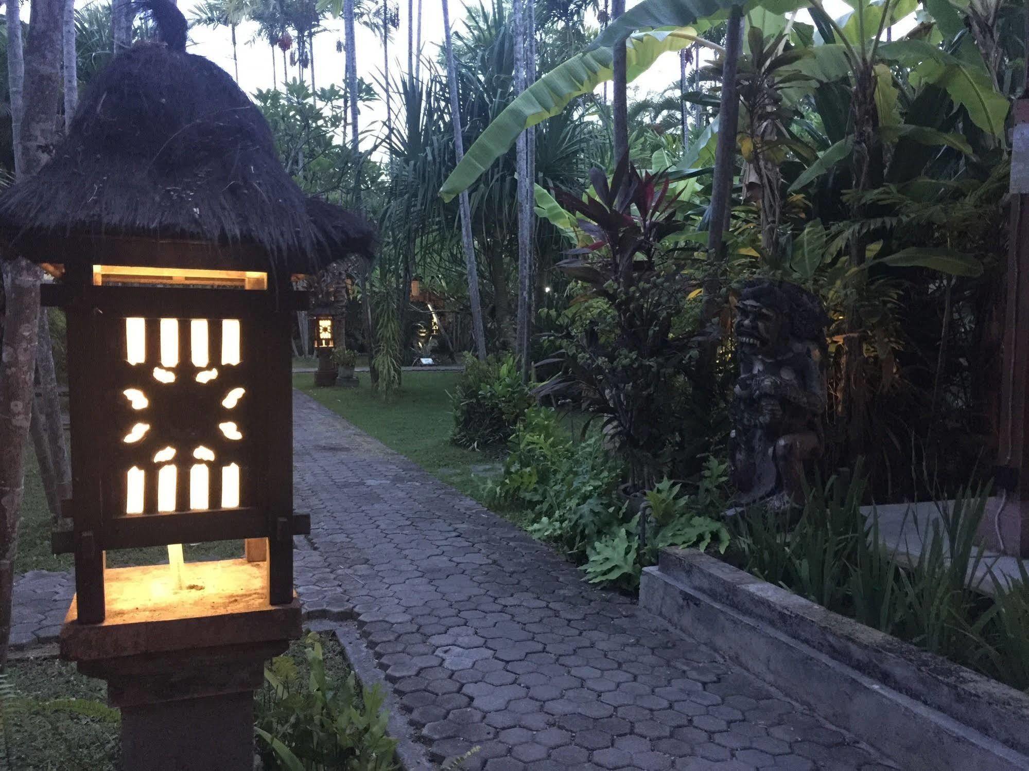 Bumi Ayu Bungalow Sanur Zewnętrze zdjęcie